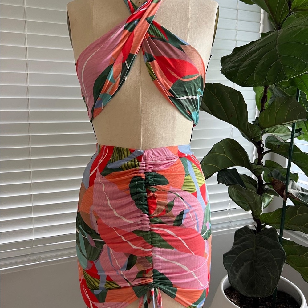 Prettylittlething SET size 6